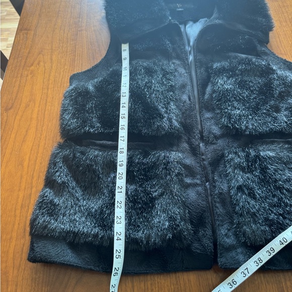 Rachel Zoe Faux Fur Vest - Picture 11 of 11